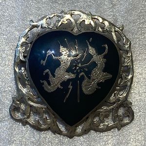 Fabulous heart-shaped Niello Siam Silver Brooch